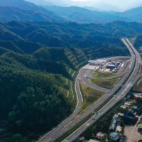 河南最長(zhǎng)公路隧道、最復(fù)雜高速匝道今日同時(shí)通車