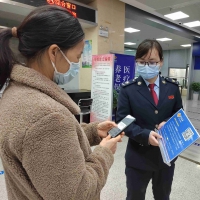 息縣稅務(wù)局：“兩險”繳費不跑路 “掃碼”辦理真方便